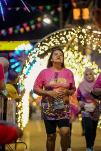 BIB: 
                            <button type="button" onclick="openModal(24741877)" class="btn btn-primary btn-sm float-right btn-popup" data-toggle="modal" data-target=".modal-high-quality">
                        <i class="fas fa-shopping-cart"></i> Add to Cart
                    </button>
                                            <button type="button" onclick="isThisMe(24741877, true)" class="btn btn-success btn-sm float-right btn-popup btn-isme hidden" data-toggle="tooltip" data-placement="bottom" title="นี่คือรูปของคุณใช่ไหม คลิกที่นี่เพื่อเอาเข้าอัลบั้ม">
                        <i class="fas fa-plus"></i> Add to album
                    </button>
                    <button type="button" onclick="isThisMe(24741877, false)" class="btn btn-warning btn-sm float-right btn-popup btn-isnotme hidden">
                        <i class="fas fa-ban"></i> Remove from album
                    </button>